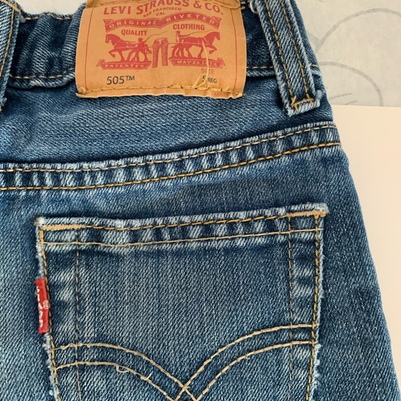 Children Place faded blue size 5. Levi’s  505 Regular size 5 faded blue jeans. - Picture 5 of 16